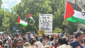 BERLİN (AA) – Almanya’nın başkenti Berlin’de Filistin’e destek eyleminde çok