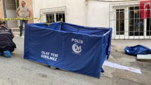 BURSA (AA) – Bursa'nın Yıldırım ilçesinde anten tamiri için çıktığı