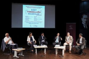 İSTANBUL (AA) – CHP İstanbul İl Başkanlığınca "Kent Yoksulluğu Buluşmaları