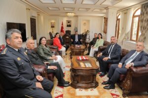 EDİRNE (AA) – Cumhurbaşkanı Yardımcısı Cevdet Yılmaz, Edirne Valiliğini ziyaret