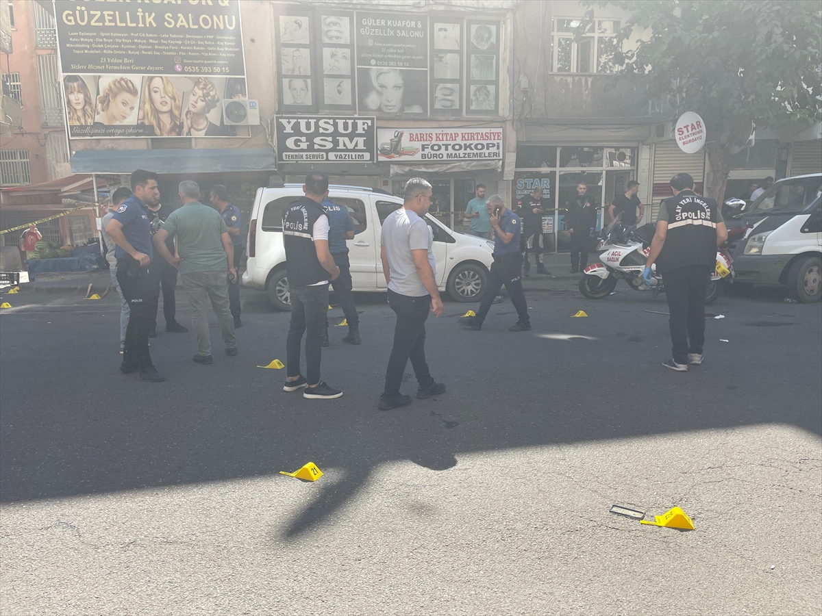 DİYARBAKIR (AA) – Diyarbakır'ın merkez Yenişehir ilçesinde iki aile arasında