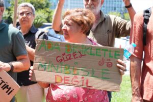 İSTANBUL (AA) – İstanbul Büyükşehir Belediyesi iştiraki İETT'nin Büyükada'da hizmete