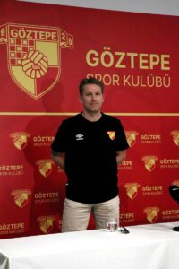 - "Hem gençlerin hem tecrübeli oyuncuların olduğu, hep beraber dengeli