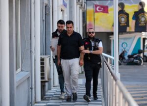 İZMİR (AA) – İzmir Cumhuriyet Başsavcılığının Konak ilçesinde sağanaktan korunmaya