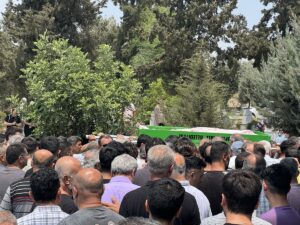 OSMANİYE (AA) – İzmir'de sağanak sonrası bastığı su birikintisinde elektrik