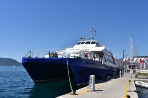 MUĞLA (AA) – Muğla Büyükşehir Belediyesi, Marmaris-Fethiye güzergahında deniz otobüsü