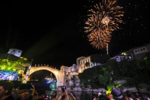 MOSTAR (AA) – Bosna Hersek'teki Mostar Köprüsü'nün yeniden inşa edilmesinin