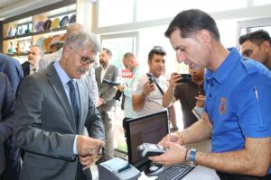 NİĞDE (AA) – Niğde Adliyesi'nde, cezaevlerindeki hükümlülerin ürettikleri ürünlerin satışının