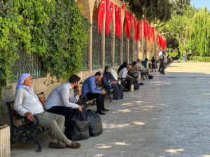 ŞANLIURFA (AA) – Şanlıurfa'da sıcak hava, hayatı olumsuz etkiliyor. Türkiye'de