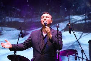 TEKİRDAĞ (AA) – Şarkıcı Rafet El Roman, "3. Ferhadanlı Karpuz