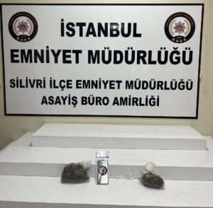 İSTANBUL (AA) – Silivri'de polis denetimi sırasında içinde uyuşturucu bulunan
