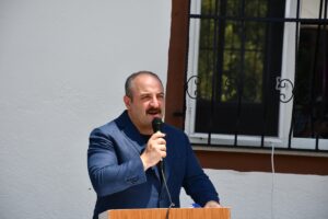 - "1974 yılında Kıbrıs Türkü'ne yapılan mezalimin arkasında kimler varsa