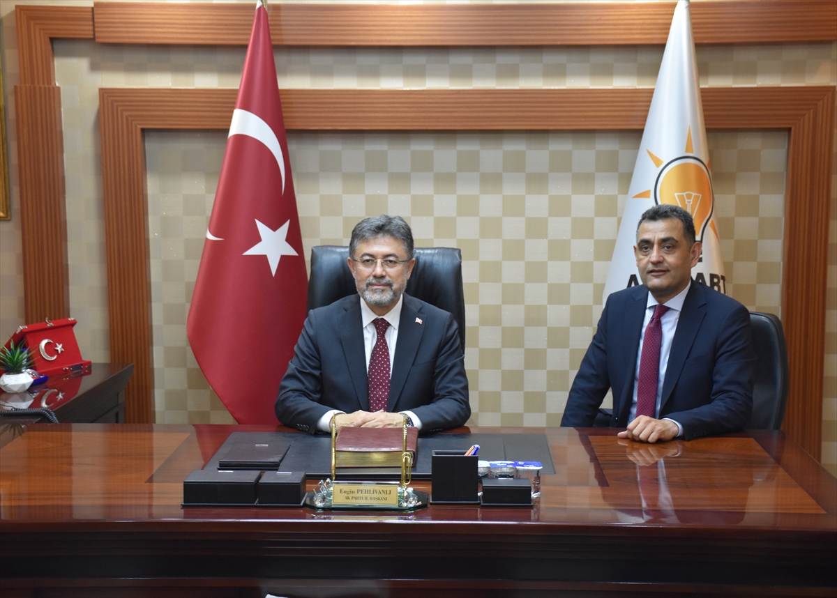 Tarım ve Orman Bakanı Yumaklı, Kırıkkale'de ziyaretlerde bulundu