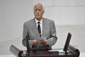 TBMM (AA) – TBMM Genel Kurulu, Meclis Başkanvekili Sırrı Süreyya