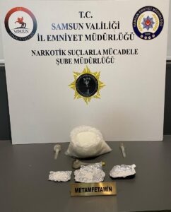 - Operasyonda 3 zanlı gözaltına alındı