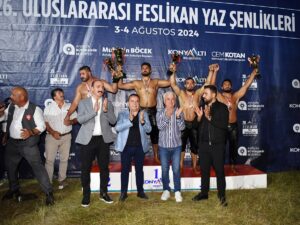 ANTALYA (AA) – Antalya'nın Konyaaltı ilçesinde bu yıl 26'ncısı düzenlenen