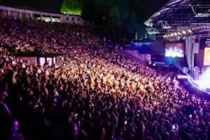 İSTANBUL (AA) – Ünlü sanatçı Ajda Pekkan, Harbiye Cemil Topuzlu