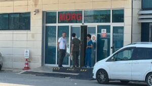 - Çekiç darbeleri aldığı başından kurşunlanarak öldürülen çekicinin düğün hazırlığı