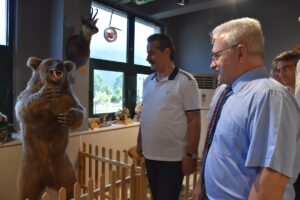 ARTVİN (AA) – Artvin Çoruh Üniversitesi'nde (AÇÜ) bitki işleme merkezi