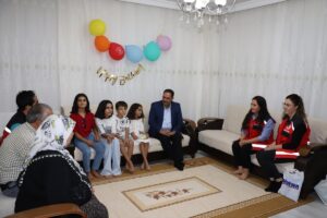 - Göktaş, kendisini sosyal medyadan Adıyaman'daki doğum gününe çağıran 9