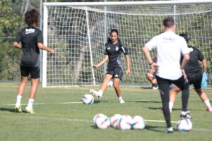 BOU (AA) – ZAFER GÖDER – Turkcell Kadın Futbol Süper