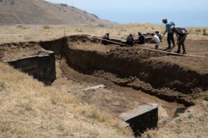 BİTLİS (AA) – ŞENER TOKTAŞ – Bitlis'in Adilcevaz ilçesinde, Urartular