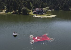 BOLU (AA) – Bolu'da Jandarma Arama Kurtarma (JAK) timi, 30