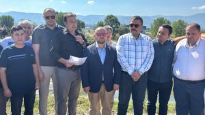 BOLU (AA) – Bolu'da Yeniakçakavak köyü sakinleri, fabrikaların atık bırakması