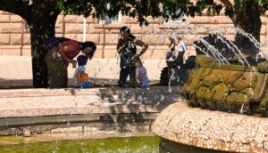 SOFYA (AA) – Bulgaristan yazın en sıcak günlerini yaşarken hava