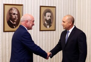 - Erken seçimlerin 27 Ekim'de yapılması bekleniyor