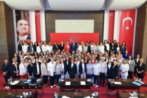 ANKARA (AA) – CHP Genel Başkanı Özgür Özel, CHP Kadın