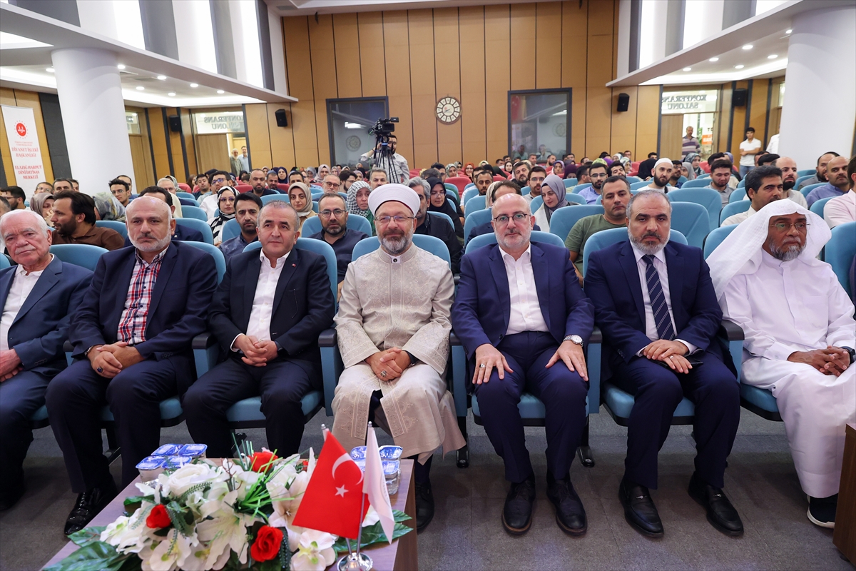 Diyanet İşleri Başkanı Erbaş, “Harput Klasik Hadis Meclisi-1” programına katıldı