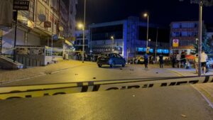 İSTANBUL (AA) – Esenyurt'ta otomobilin çarptığı 3 yaşındaki çocuk yaşamını