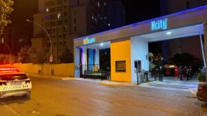 İSTANBUL (AA) – Esenyurt'ta iki grup arasında çıkan silahlı kavgada