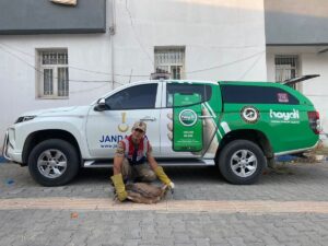 HAKKARİ (AA) – Hakkari'nin Çukurca ilçesinde jandarma ekibinin yaralı halde
