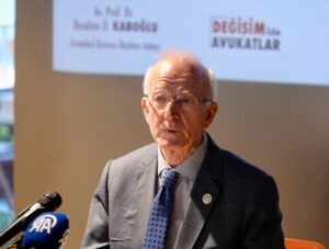 İSTANBUL (AA) – Anayasa hukukçusu Prof. Dr. İbrahim Kaboğlu, İstanbul