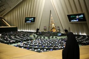 - Dışişleri Bakanı Abbas Erakçi, İçişleri Bakanı İskender Mumini ve