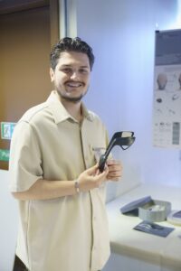 İSTANBUL (AA) – İstanbul Bilgi Üniversitesi öğrencisi, migren hastalarının ağrılarını