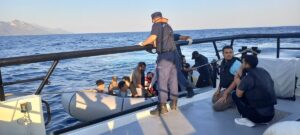 İZMİR (AA) – İzmir'in Dikili ve Seferihisar ilçeleri açıklarında Yunanistan