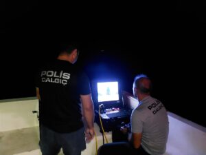 - Sinop ve Samsun Emniyet Müdürlüğünde görevli kurbağa adamlar bölgede