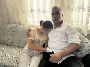 KASTAMONU (AA) – Kastamonu'nun Cide ilçesinde batan tekneden kurtulan 22