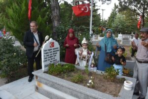 KIRIKKALE (AA) – Kırıkkale Valisi Mehmet Makas, sünnet düğünü düzenlenen