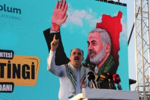 KONYA (AA) – Konya'da, İsrail'in Gazze'ye yönelik saldırıları on binlerce