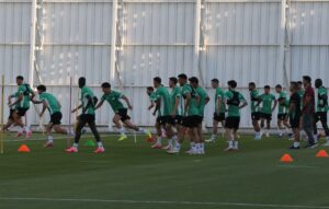 - "Kasımpaşa deplasmanında ilk maçımıza çıkacağız. İnşallah oradan istediğimizi alıp