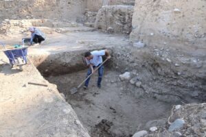 MERSİN (AA) – Milattan önce 7 binli yıllara uzanan geçmişiyle