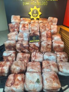 ŞANLIURFA (AA) – Şanlıurfa'da düzenlenen operasyonunda 223 kilo 250 gram