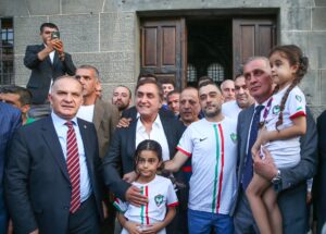 DİYARBAKIR (AA) – Türkiye Futbol Federasyonu (TFF) Başkanı İbrahim Hacıosmanoğlu,