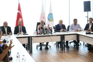 MERSİN (AA) – Ulaştırma ve Altyapı Bakanı Abdulkadir Uraloğlu, erişim