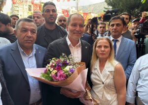 MANİSA (AA) – Yeniden Refah Partisi Genel Başkanı Fatih Erbakan,