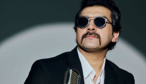 2003 yılında Popstar Yarışması’na katılarak adını duyuran şarkıcı Bayhan’ın uzun